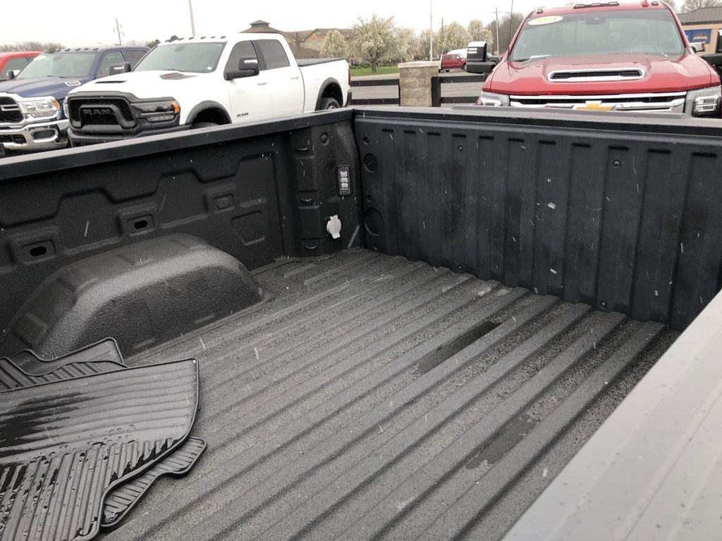 Used 2023 Chevrolet Silverado 1500 Custom Trail Boss AWD/4WD image 17