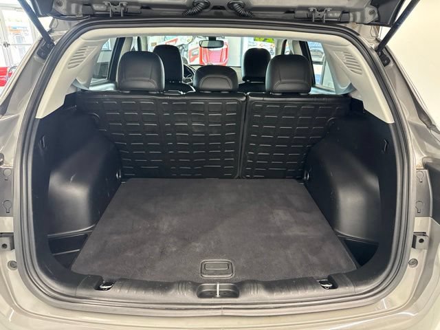 Used 2020 Jeep Compass Limited AWD/4WD image 11