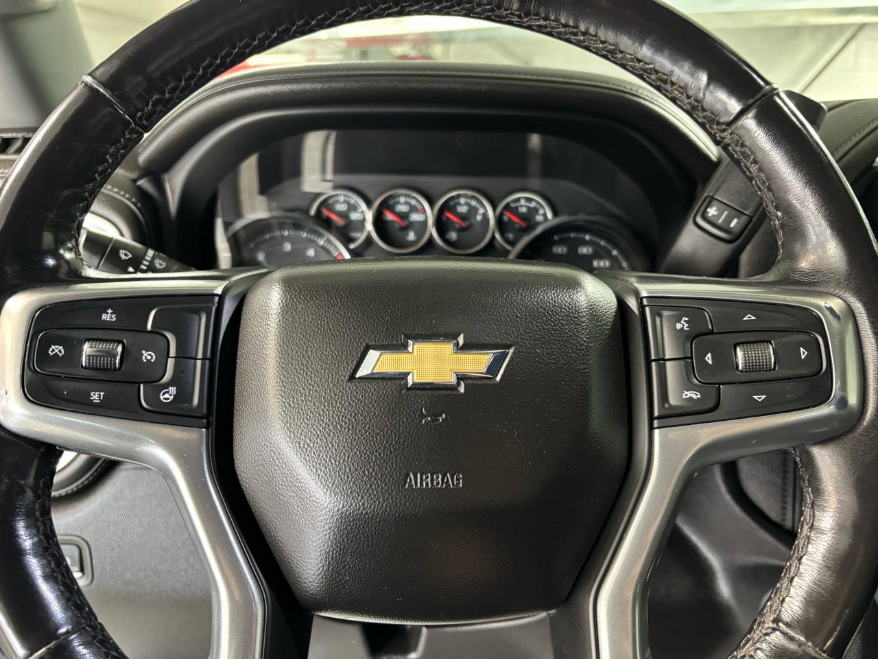 Used 2022 Chevrolet Silverado 2500 LTZ w/ Safety Package image 31