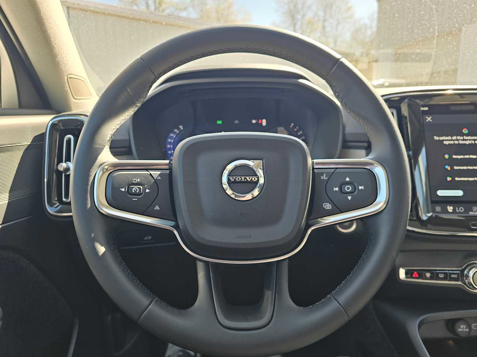 Used 2025 Volvo XC40 B5 Core w/ Climate Package AWD/4WD image 23