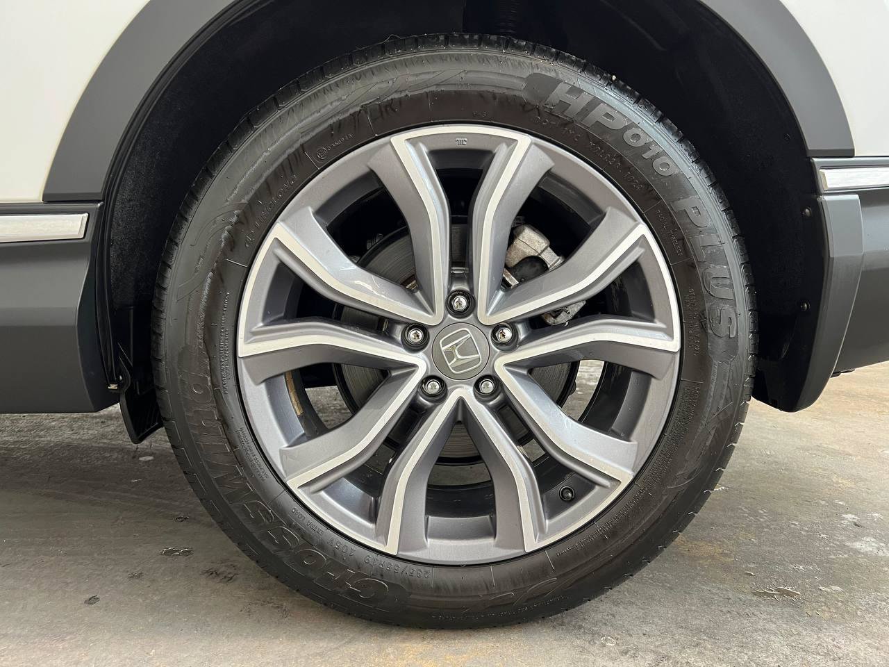 Used 2020 Honda CR-V Touring image 31