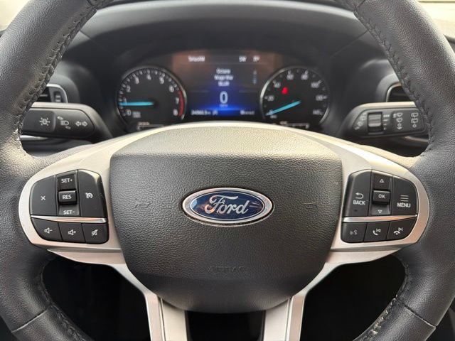Used 2024 Ford Explorer XLT w/ Equipment Group 202A AWD/4WD image 33
