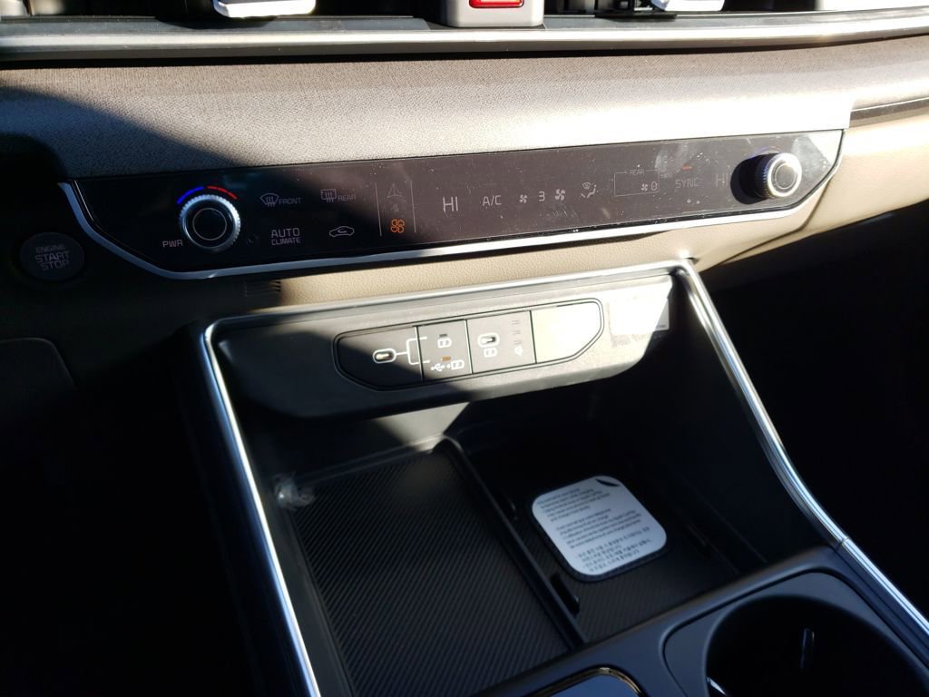 New 2026 Kia Carnival EX FWD image 22