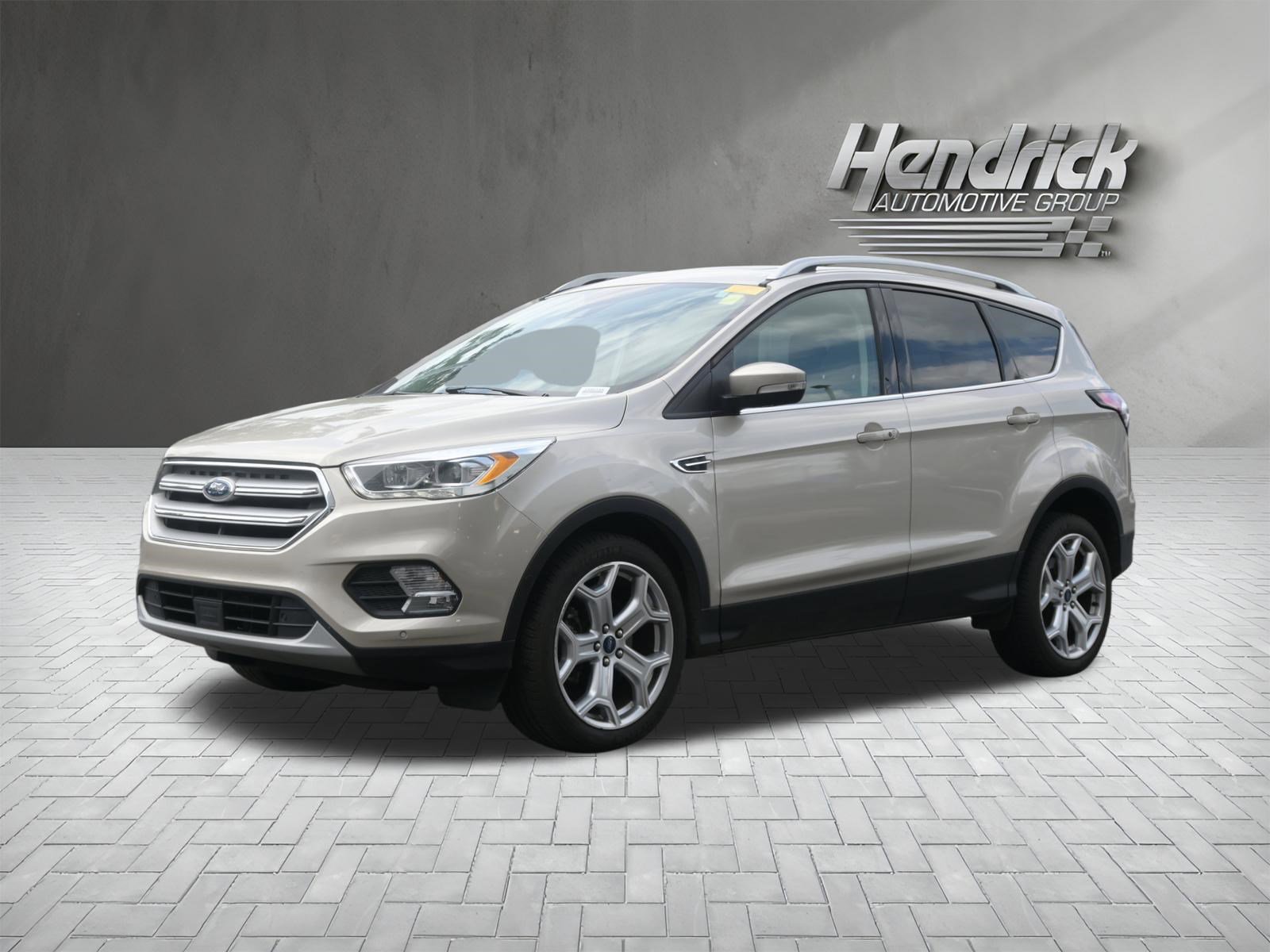 Used 2018 Ford Escape Titanium w/ Ford Safe & Smart Package AWD/4WD image 5