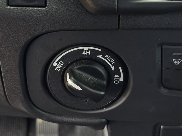 Used 2025 Nissan Frontier PRO-4X AWD/4WD image 21