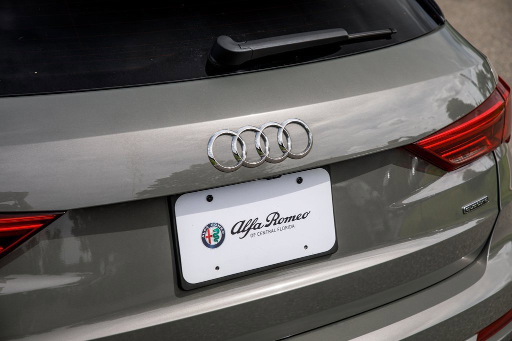 Used 2020 Audi Q3 2.0T Premium w/ Convenience Package image 16