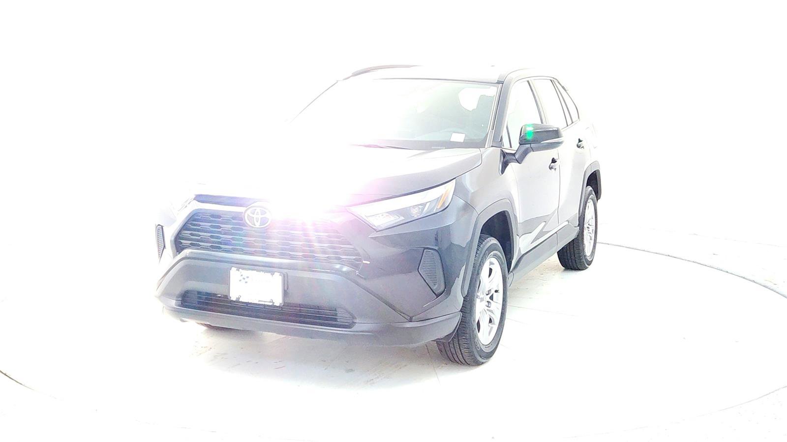 Used 2023 Toyota RAV4 XLE image 2