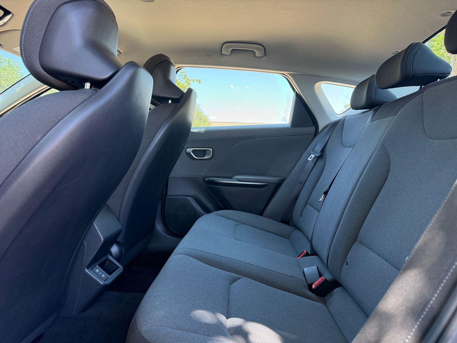 Used 2025 Kia K4 FWD image 28