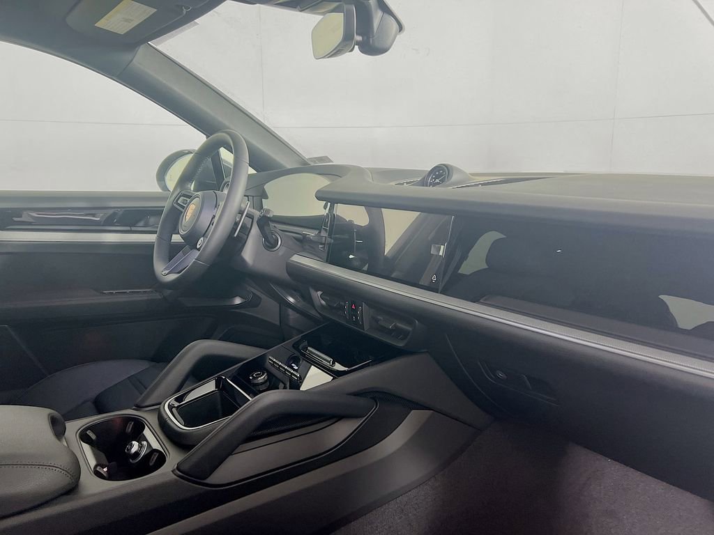 New 2026 Porsche Cayenne S image 31