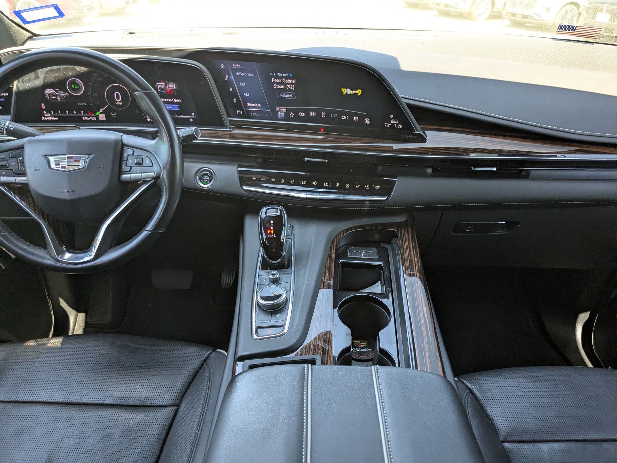 Used 2023 Cadillac Escalade Premium Luxury image 21