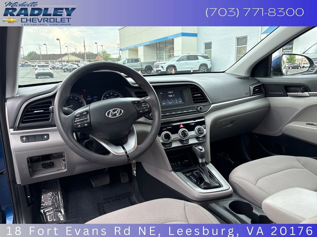 Used 2019 Hyundai Elantra SE FWD image 14