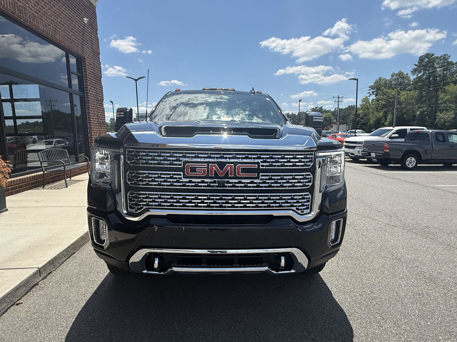 Used 2022 GMC Sierra 2500 Denali w/ Denali Ultimate Package AWD/4WD image 23