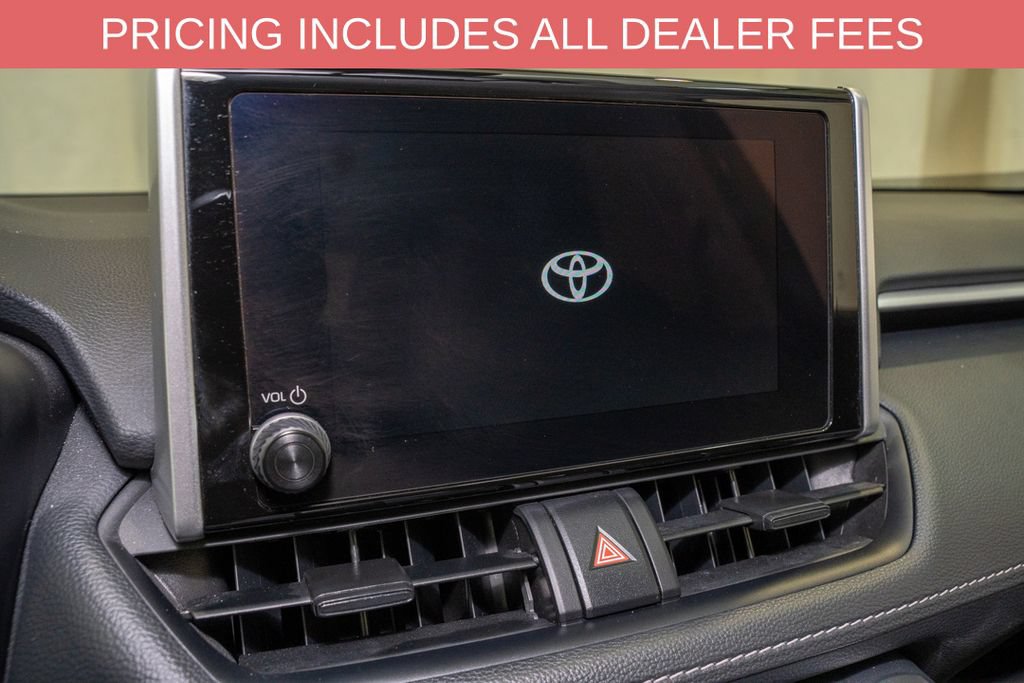 Used 2025 Toyota RAV4 LE AWD/4WD image 11