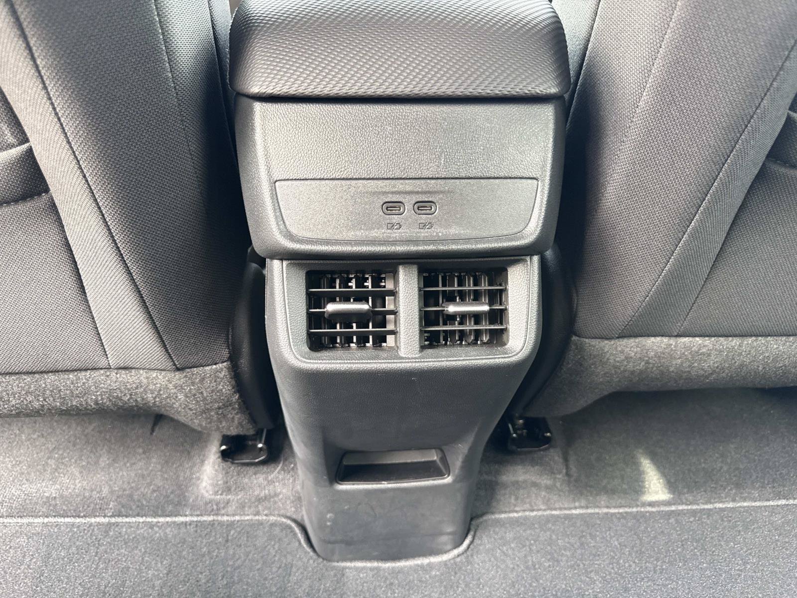 Used 2025 Chevrolet Equinox LT w/ Safety and Technology Package AWD/4WD image 25