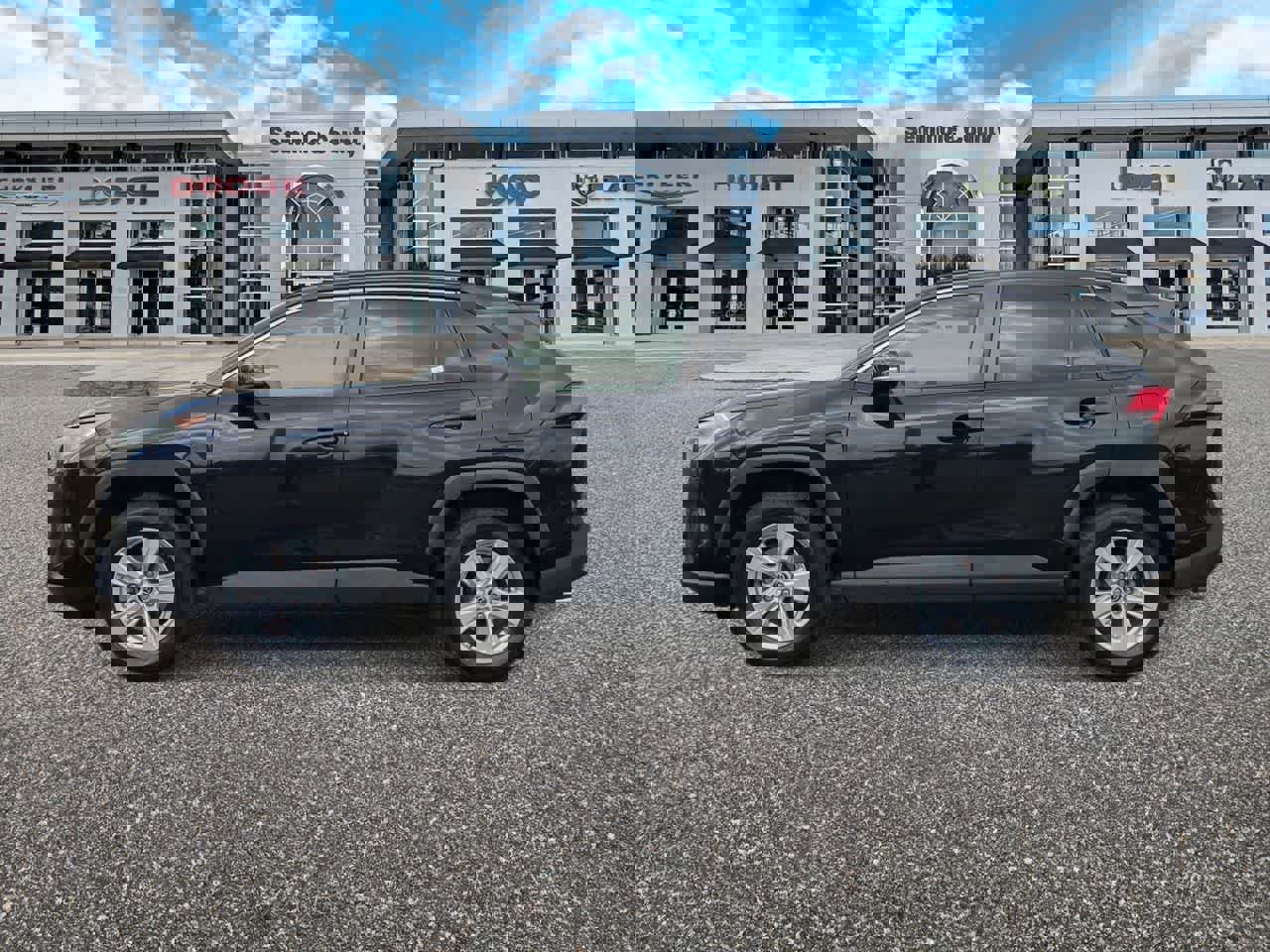 Used 2019 Toyota RAV4 XLE w/ Convenience Package image 5