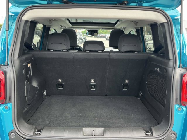 Certified 2021 Jeep Renegade Latitude w/ Luxury Group I FWD image 20