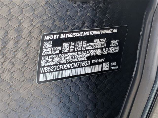 Used 2024 BMW iX xDrive50 w/ Sport Package AWD/4WD image 25