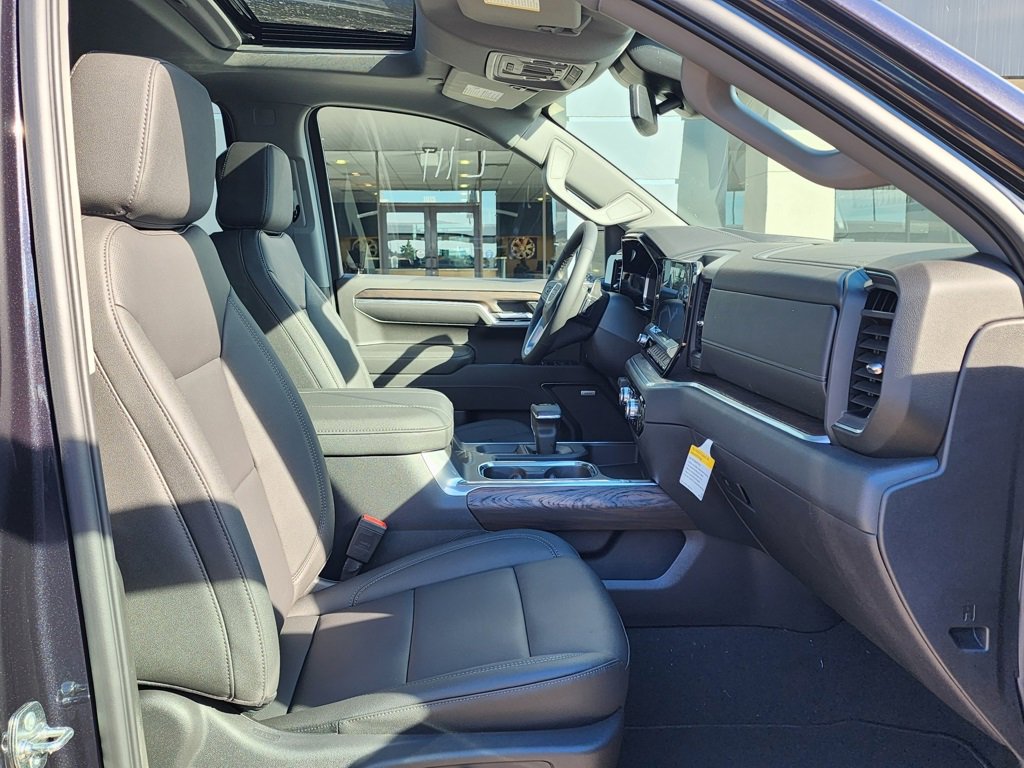 New 2026 GMC Sierra 1500 SLT image 39
