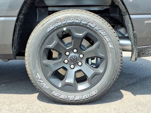 New 2026 RAM 1500 Express AWD/4WD image 11