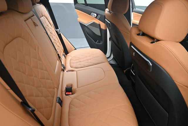Used 2026 BMW X5 xDrive40i w/ Premium Package AWD/4WD image 18