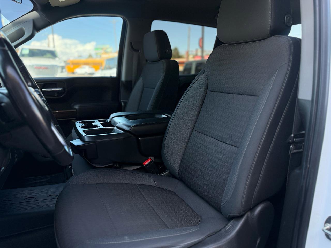 Used 2020 GMC Sierra 1500 SLE w/ SLE Value Package AWD/4WD image 12