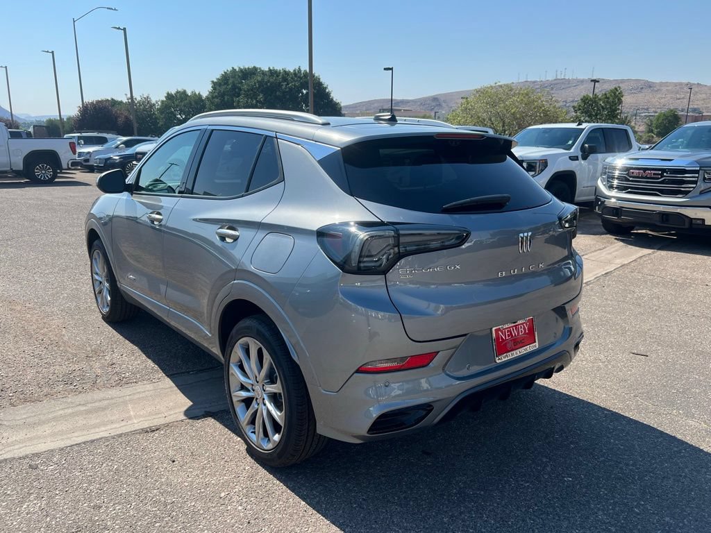 Used 2025 Buick Encore GX Avenir w/ Avenir Technology Package AWD/4WD image 7