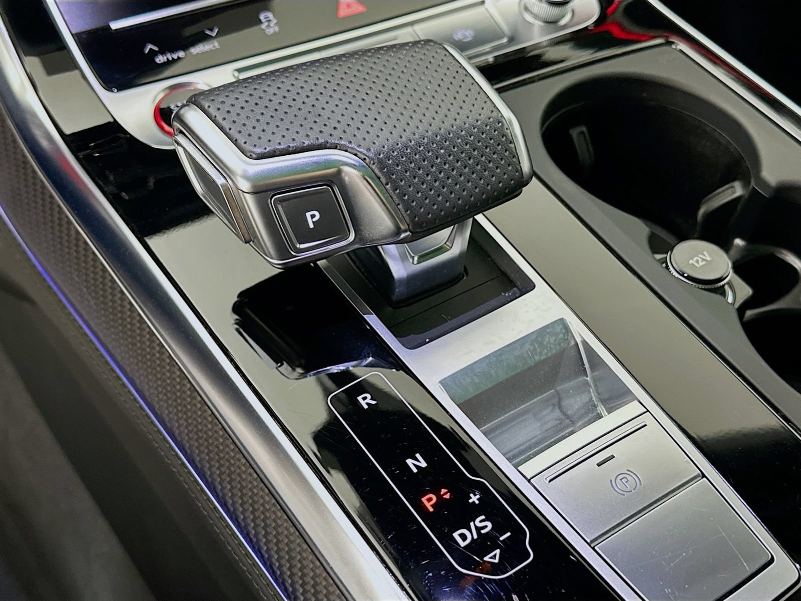 Used 2024 Audi RS Q8 AWD/4WD image 27