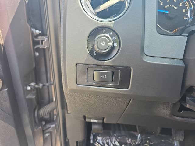 Used 2013 Ford F150 XLT w/ Luxury Equipment Group RWD image 25