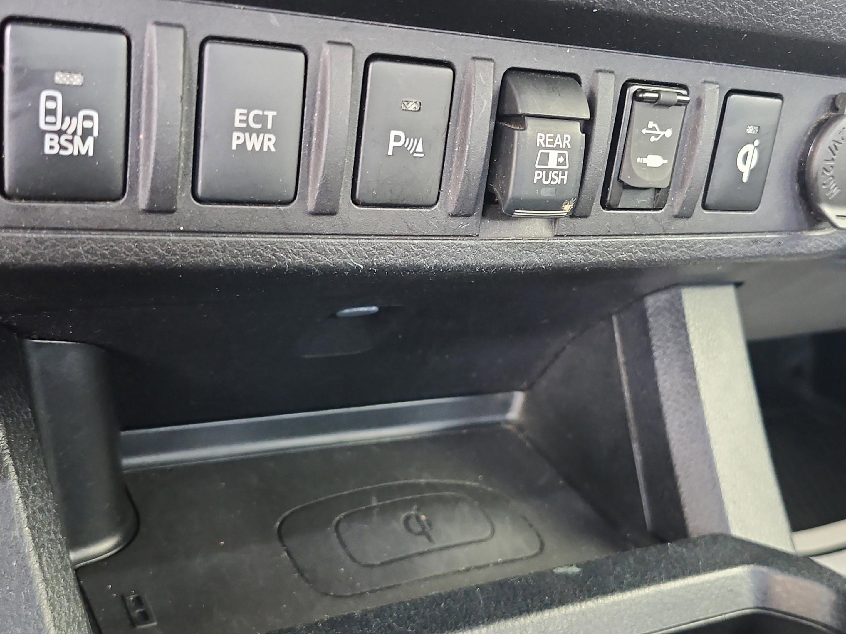 Used 2019 Toyota Tacoma TRD Sport w/ Technology Package AWD/4WD image 27