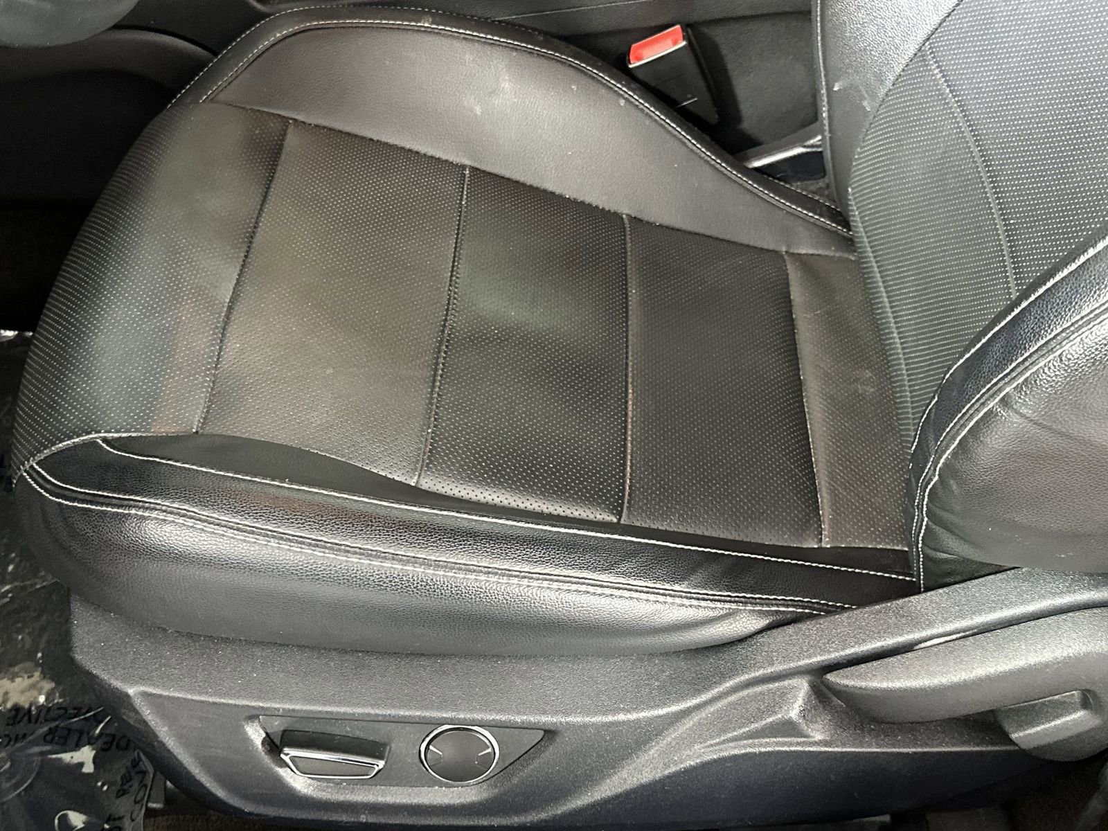 Used 2018 Ford Mustang Premium image 12