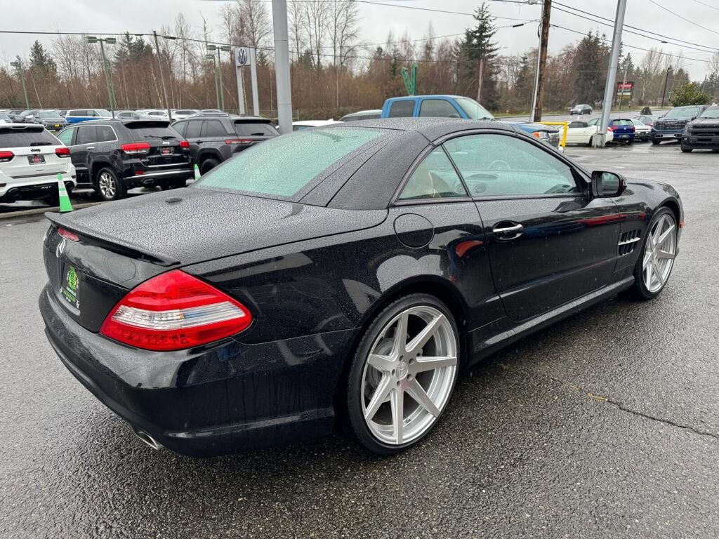 Used 2011 Mercedes-Benz SL 550 image 5
