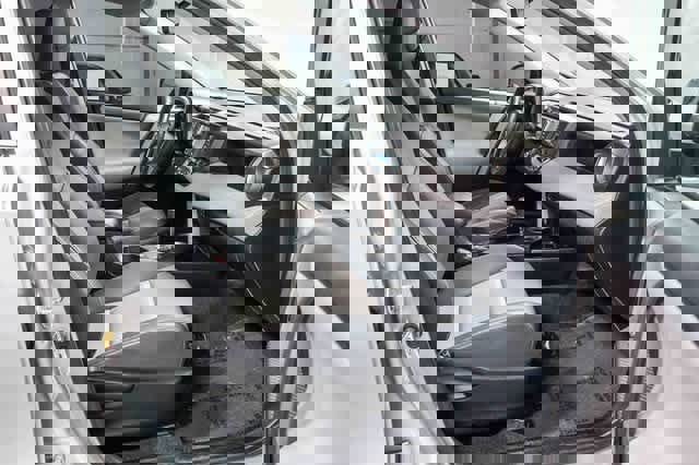 Certified 2015 Toyota RAV4 Limited image 17