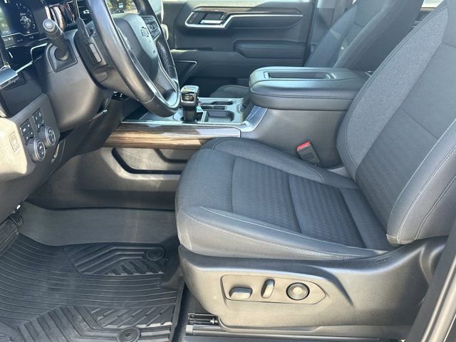 Used 2022 Chevrolet Silverado 1500 LT Trail Boss w/ Convenience Package II AWD/4WD image 10