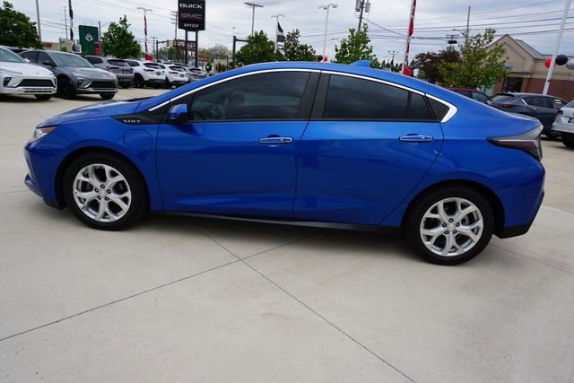 Used 2017 Chevrolet Volt Premier w/ Driver Confidence II Package FWD image 8
