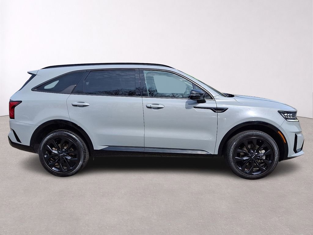 Used 2022 Kia Sorento SX image 8