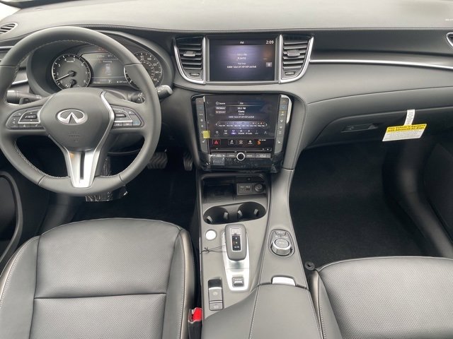 New 2025 INFINITI QX50 Luxe image 10