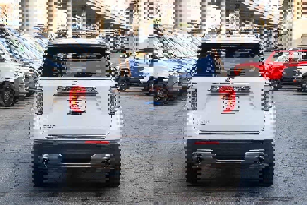 Used 2023 Ford Explorer Limited w/ Equipment Group 301A image 5