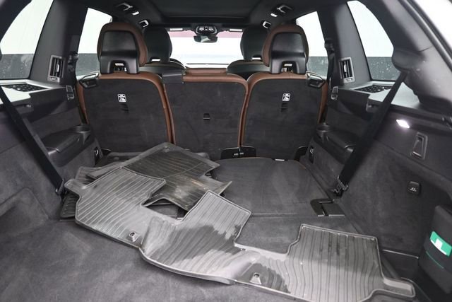 Used 2024 Volvo XC90 B6 Plus w/ Protection Package Premier AWD/4WD image 11