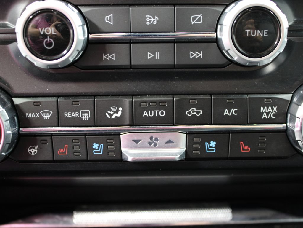 Used 2023 Ford F150 Lariat w/ Equipment Group 502A High AWD/4WD image 73