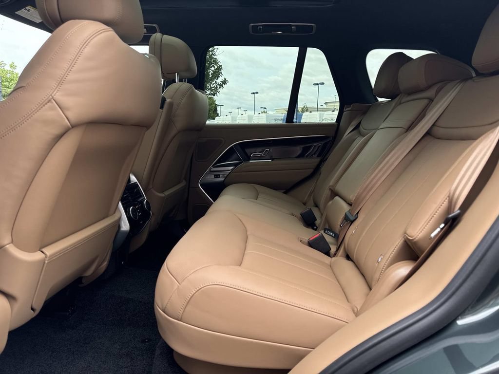 New 2026 Land Rover Range Rover SE AWD/4WD image 14