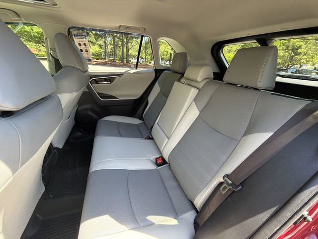 Used 2019 Toyota RAV4 Limited w/ Cold Weather Package FWD image 23