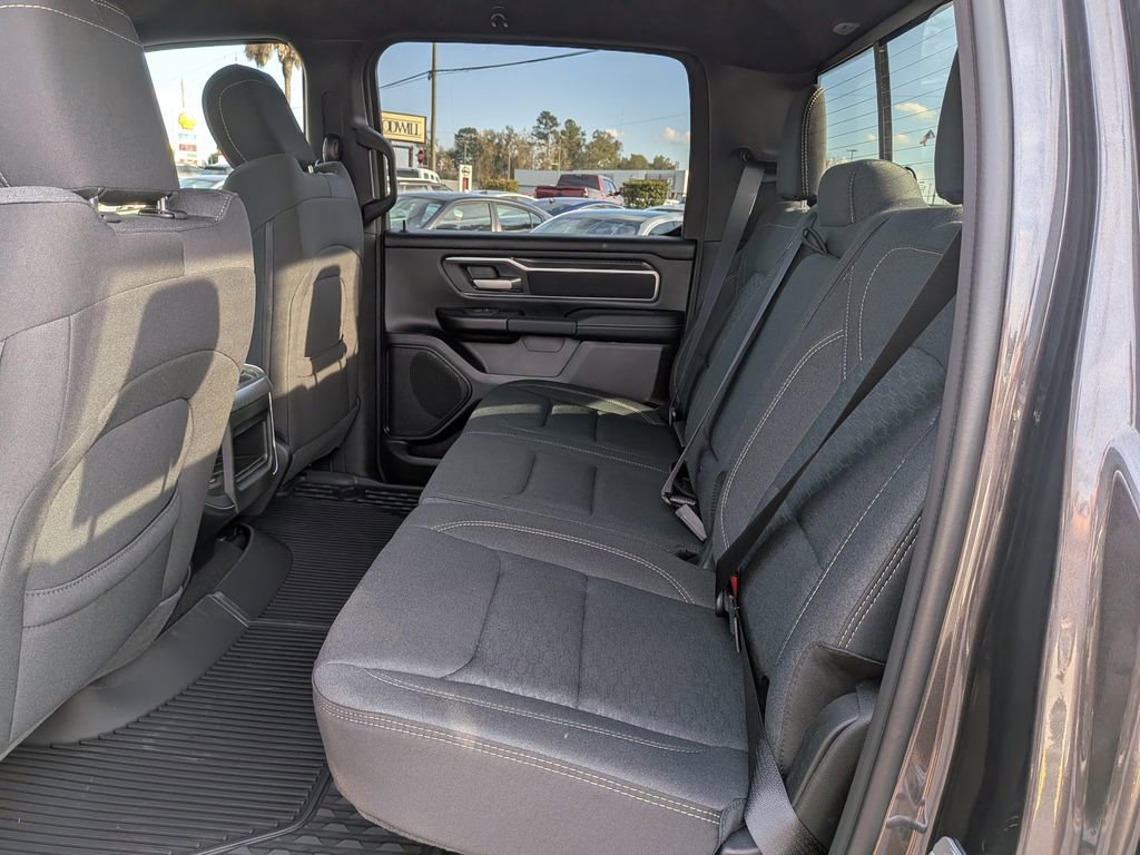 New 2026 RAM 1500 4x4 Crew Cab image 17