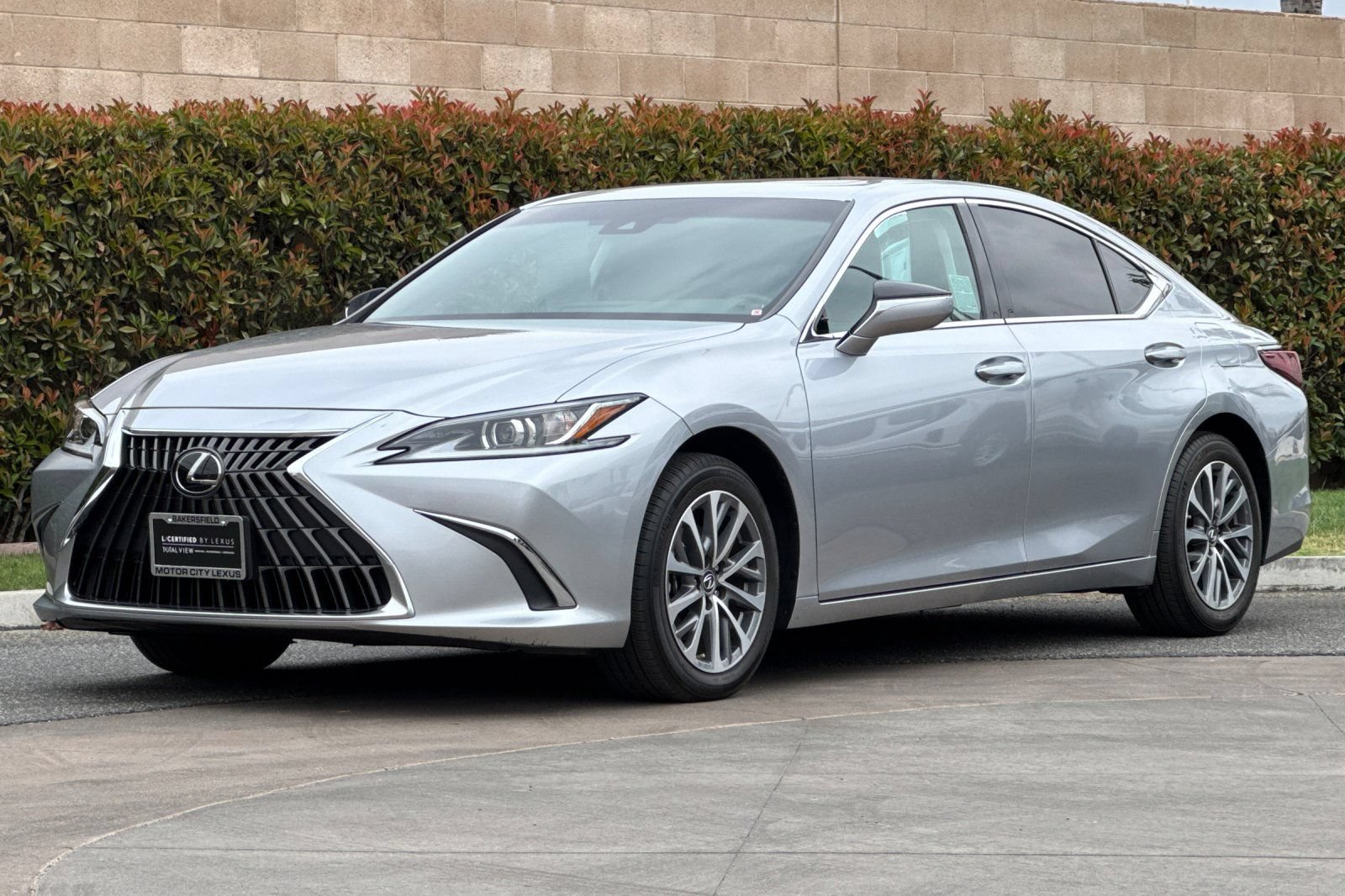 Certified 2025 Lexus ES 350 w/ Accessory Package (Z1) FWD image 8