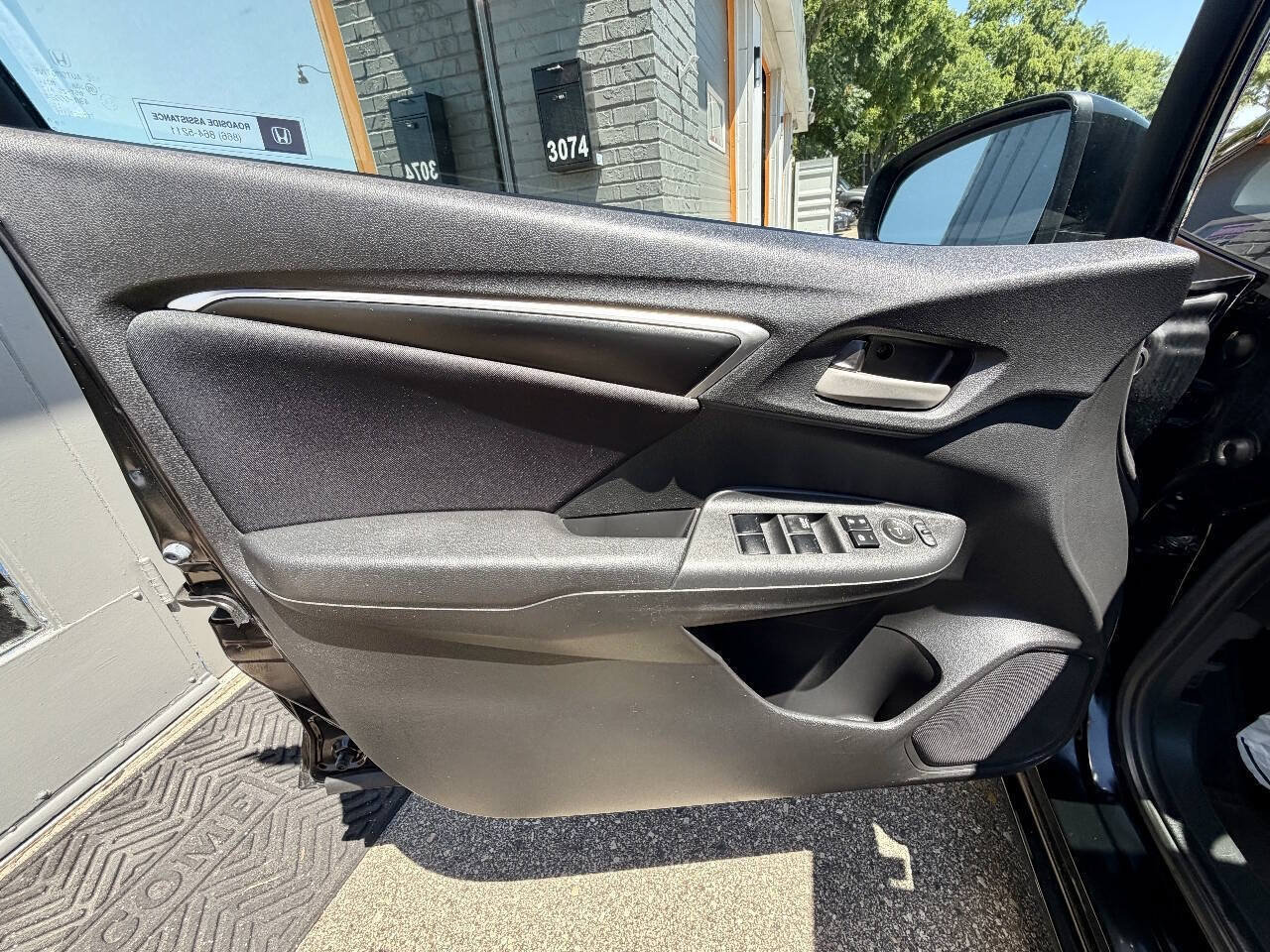 Used 2017 Honda Fit LX image 30