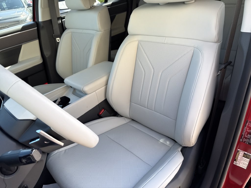 New 2027 Hyundai Santa Fe SEL FWD image 11