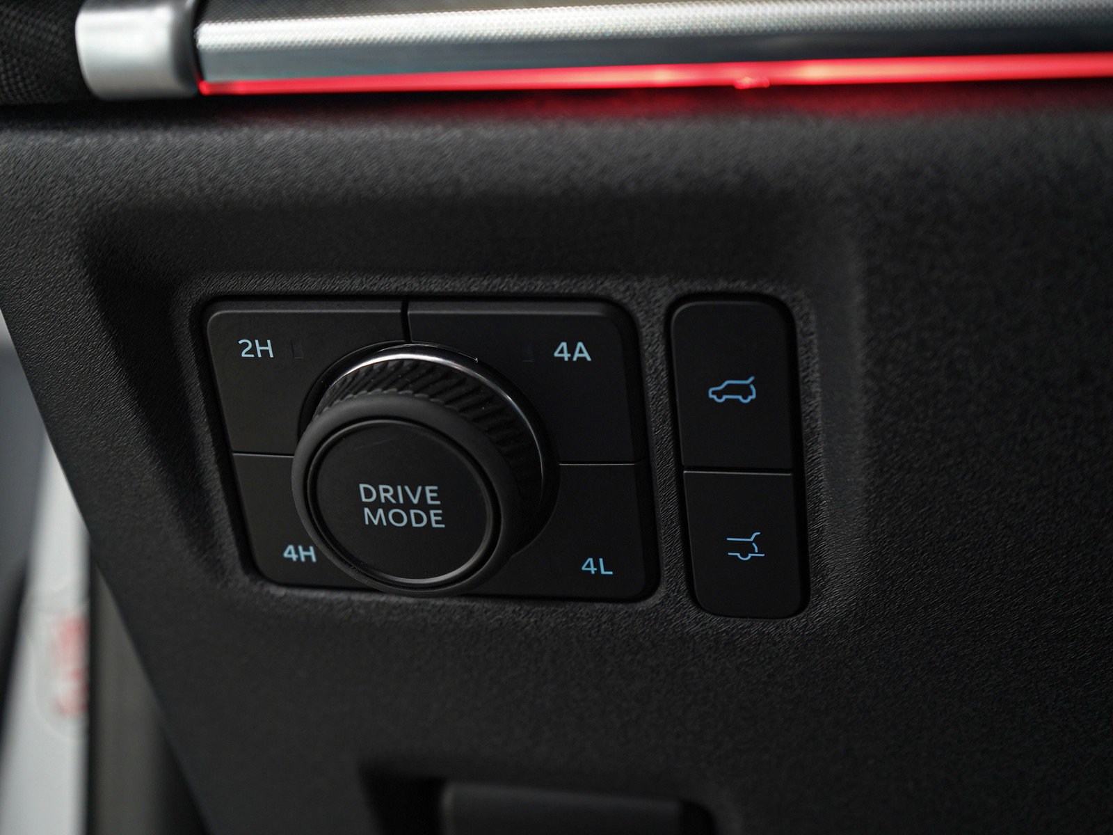 Used 2025 Ford Expedition Platinum AWD/4WD image 31