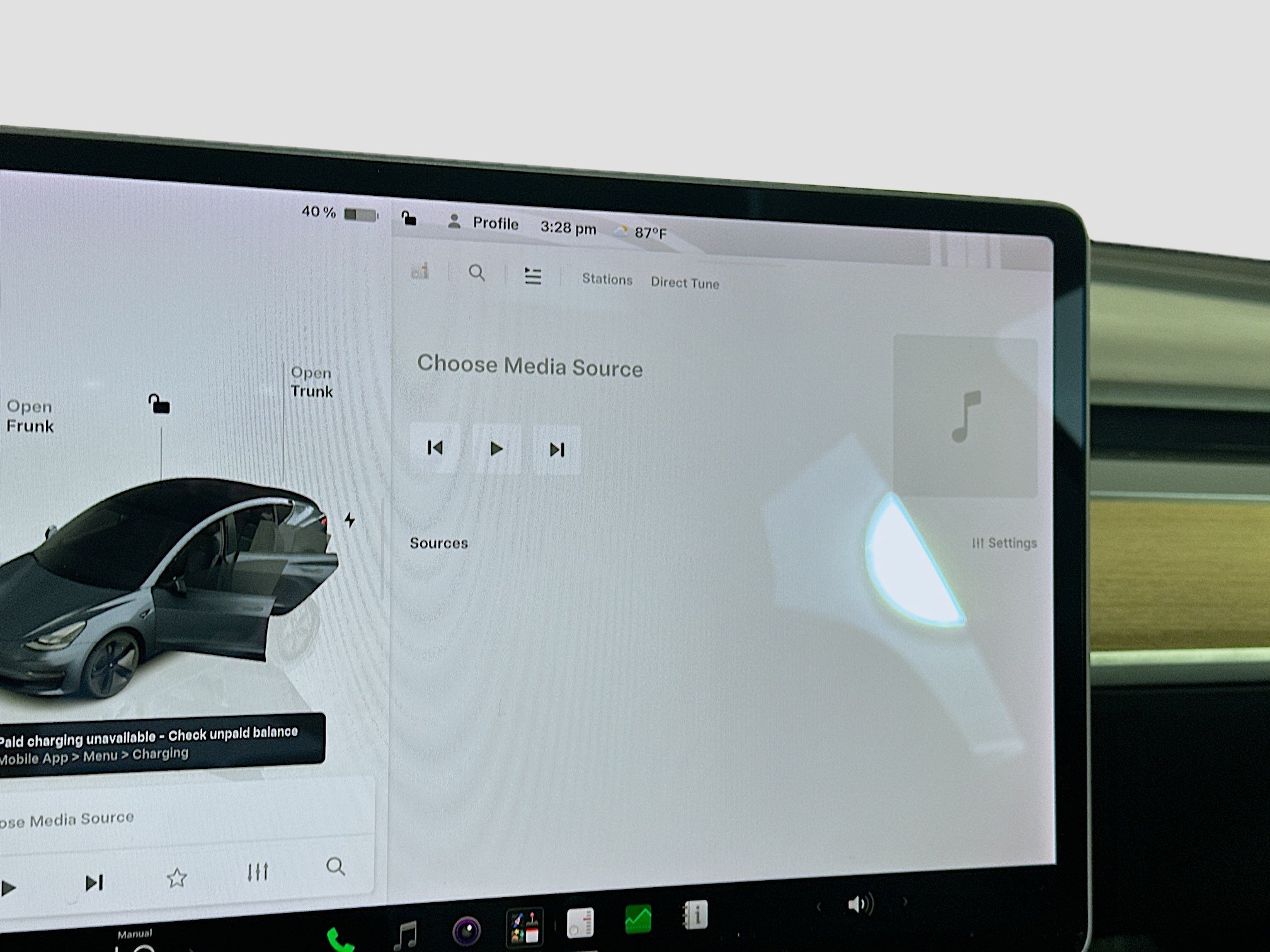 Used 2022 Tesla Model 3 Long Range AWD/4WD image 23