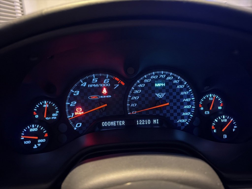 Used 2004 Chevrolet Corvette Z06 w/ Memory Package image 10