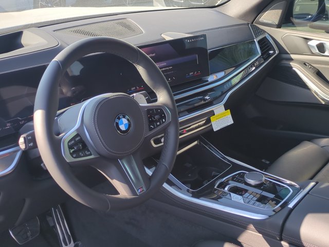New 2026 BMW X5 xDrive40i w/ M Sport Package AWD/4WD image 3