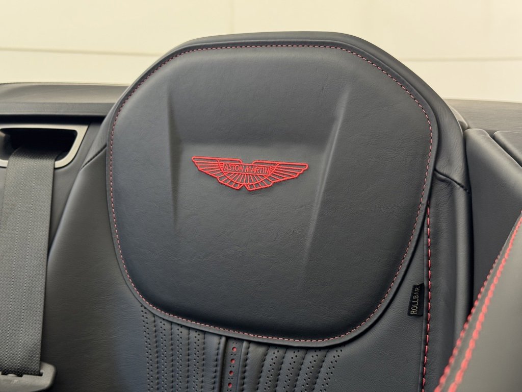 Used 2023 Aston Martin DB11 Volante image 19
